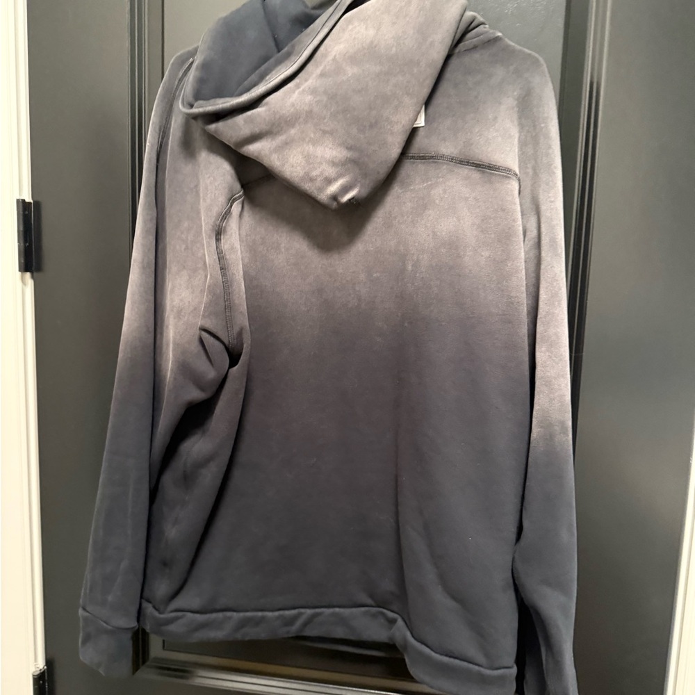 ASRV Men's Ombre Charcoal-to-Black Crewneck Hoodie - Picture 3 of 4